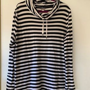 Mossimo B/W Stripped Tunic XXL